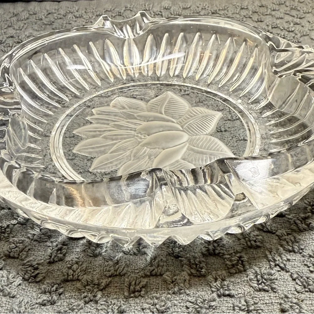 Beautiful Cut Glass MIkasa Crystal Ash Tray with Frosted Lotus Flower